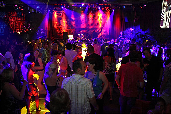 palmclub_welcome_to_miami_2010_06_12_8.jpg